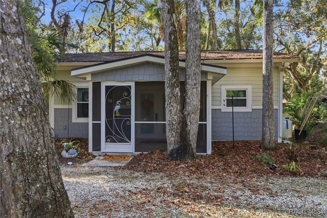 398 S Winterset Avenue, Crystal River, FL 34429