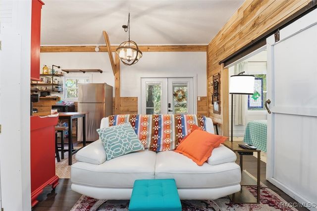 398 S Winterset Avenue, Crystal River, FL 34429