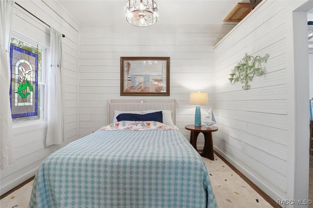 398 S Winterset Avenue, Crystal River, FL 34429