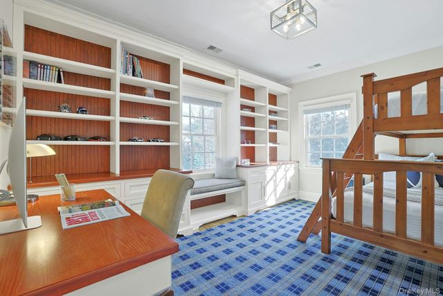 24 Fairview Road, Scarsdale, NY 10583