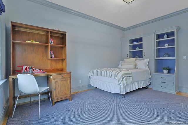 24 Fairview Road, Scarsdale, NY 10583