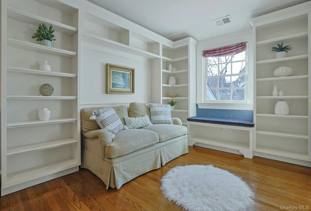 24 Fairview Road, Scarsdale, NY 10583