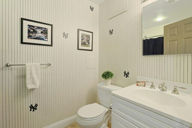 24 Fairview Road, Scarsdale, NY 10583