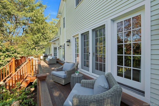 24 Fairview Road, Scarsdale, NY 10583