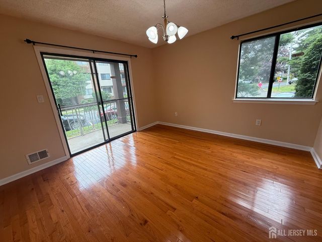 1302 Edison Glen Terrace, Edison, NJ 08837