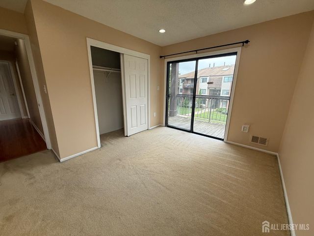 1302 Edison Glen Terrace, Edison, NJ 08837