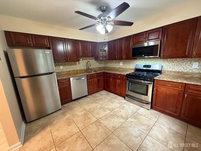 1302 Edison Glen Terrace, Edison, NJ 08837