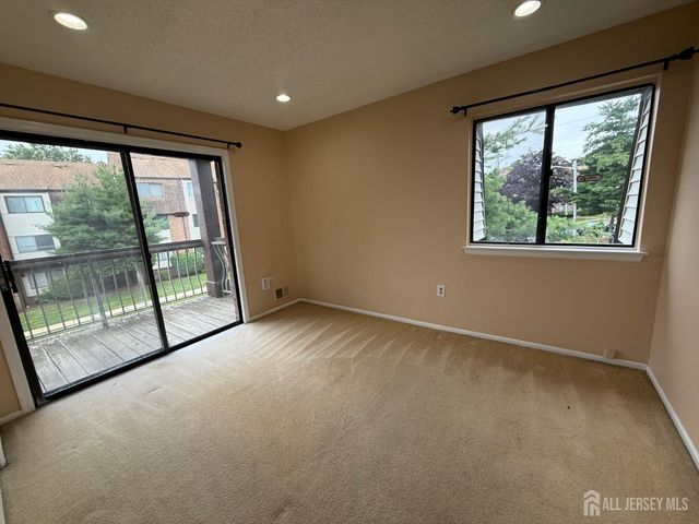 1302 Edison Glen Terrace, Edison, NJ 08837