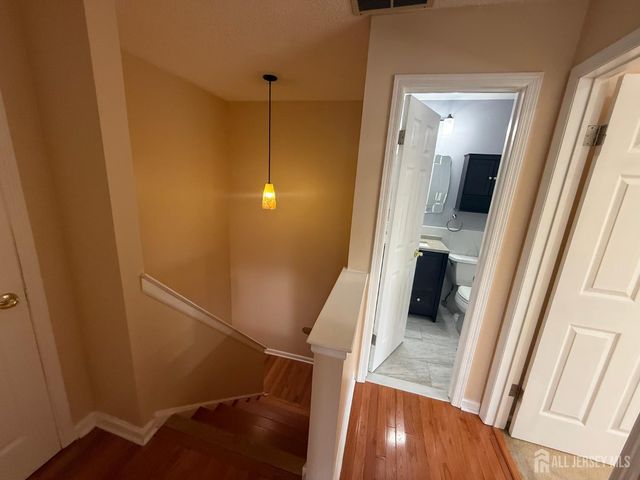 1302 Edison Glen Terrace, Edison, NJ 08837