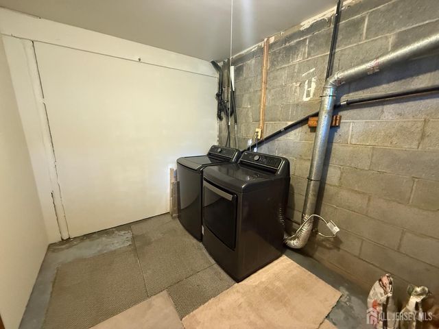 1302 Edison Glen Terrace, Edison, NJ 08837