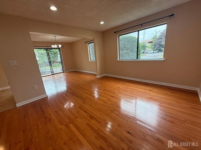 1302 Edison Glen Terrace, Edison, NJ 08837