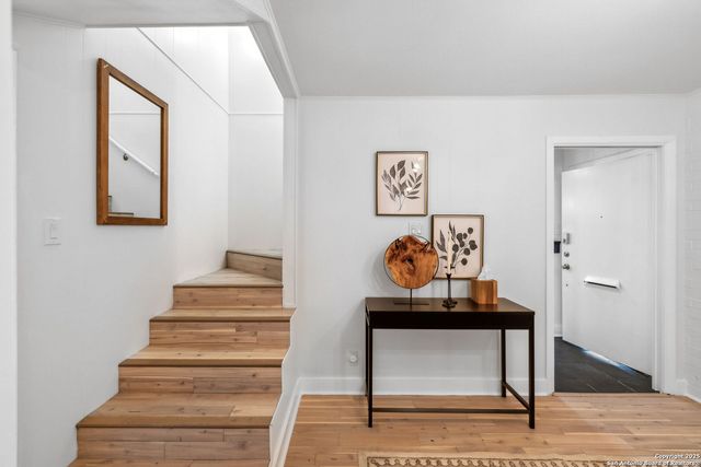 116 College, Alamo Heights, TX 78209