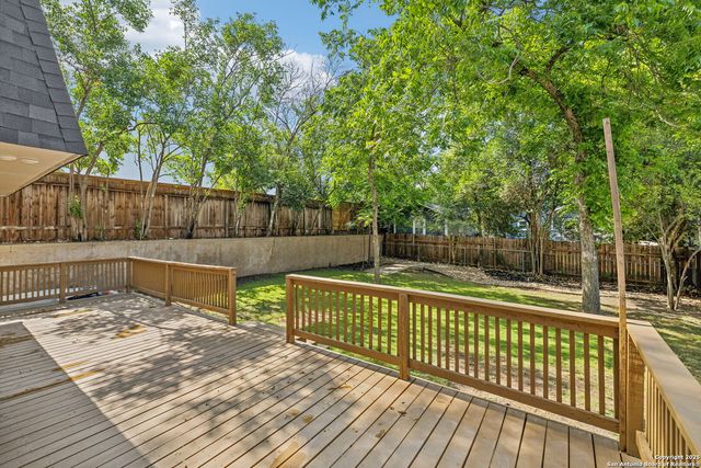 116 College, Alamo Heights, TX 78209