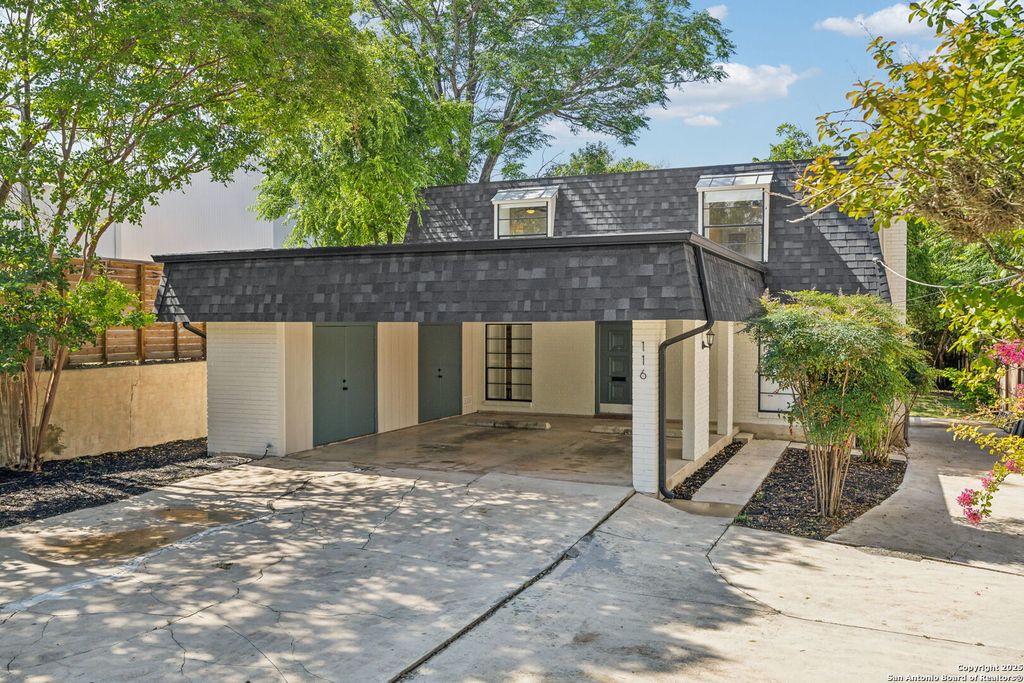 116 College, Alamo Heights, TX 78209