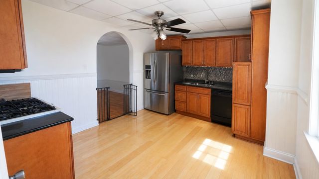 430 AVENUE E, Bayonne, NJ 07002