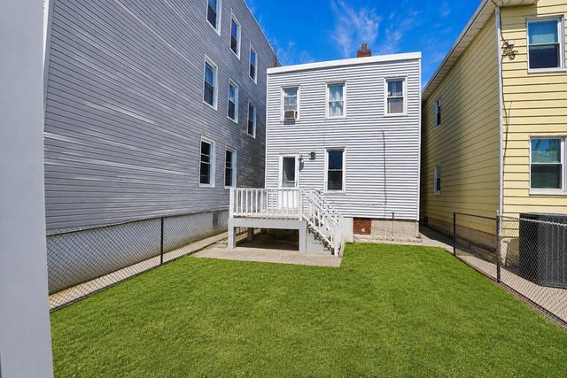 430 AVENUE E, Bayonne, NJ 07002