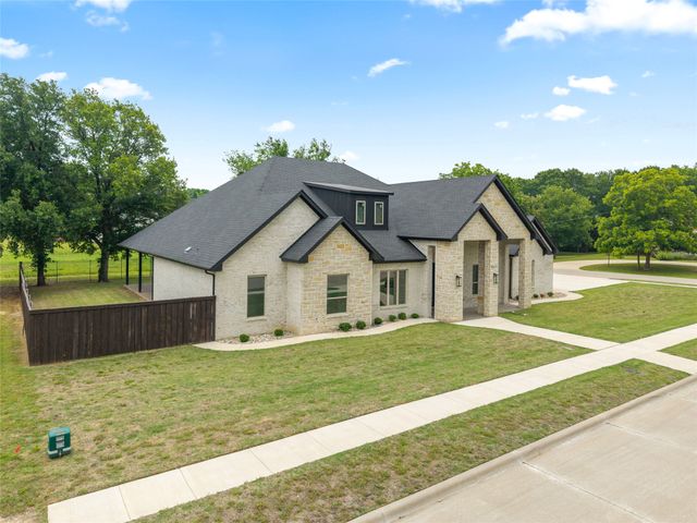 7611 Awadi Court, Arlington, TX 76001