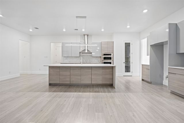 7611 Awadi Court, Arlington, TX 76001