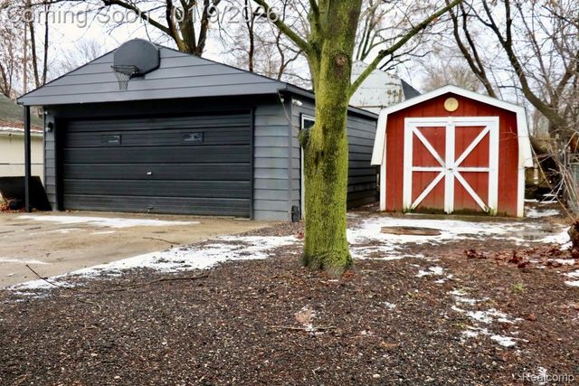 3915 Augusta Street, Flint, MI 48532