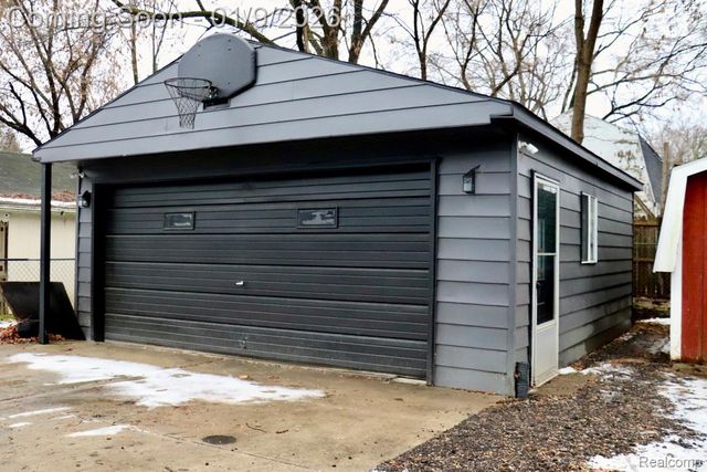 3915 Augusta Street, Flint, MI 48532