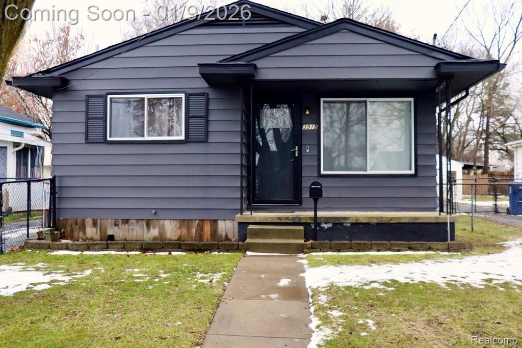 3915 Augusta Street, Flint, MI 48532