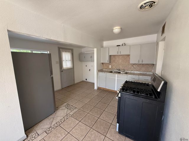 3128 S Ivy Ln, Yuma, AZ 85364