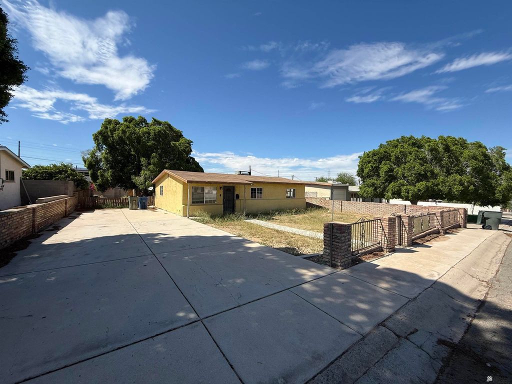 3128 S Ivy Ln, Yuma, AZ 85364