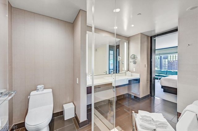 2600 West Harmon Avenue 22039, Las Vegas, NV 89158