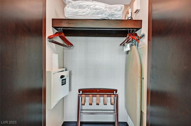 2600 West Harmon Avenue 22039, Las Vegas, NV 89158