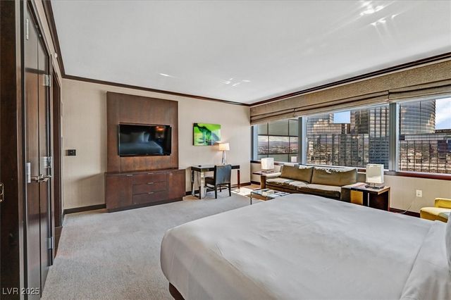 2600 West Harmon Avenue 22039, Las Vegas, NV 89158