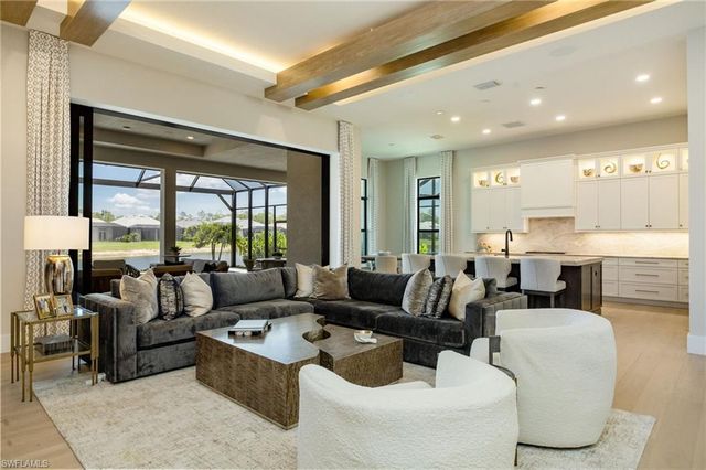 9679 Moonflower CT, Naples, FL 34114