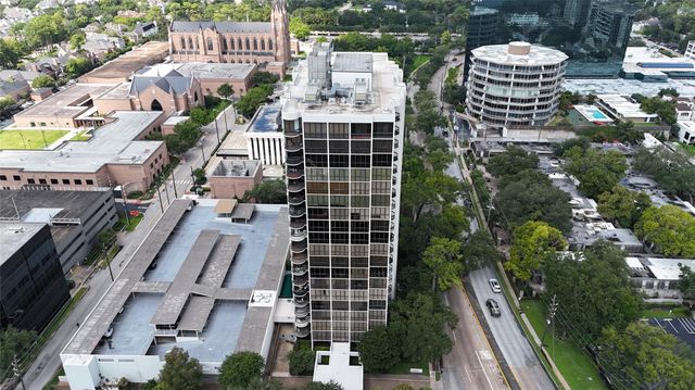 5001 Woodway Drive 705, Houston, TX 77056