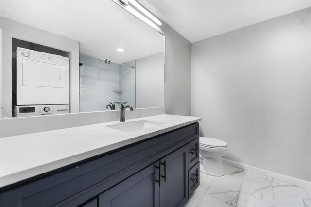 5001 Woodway Drive 705, Houston, TX 77056