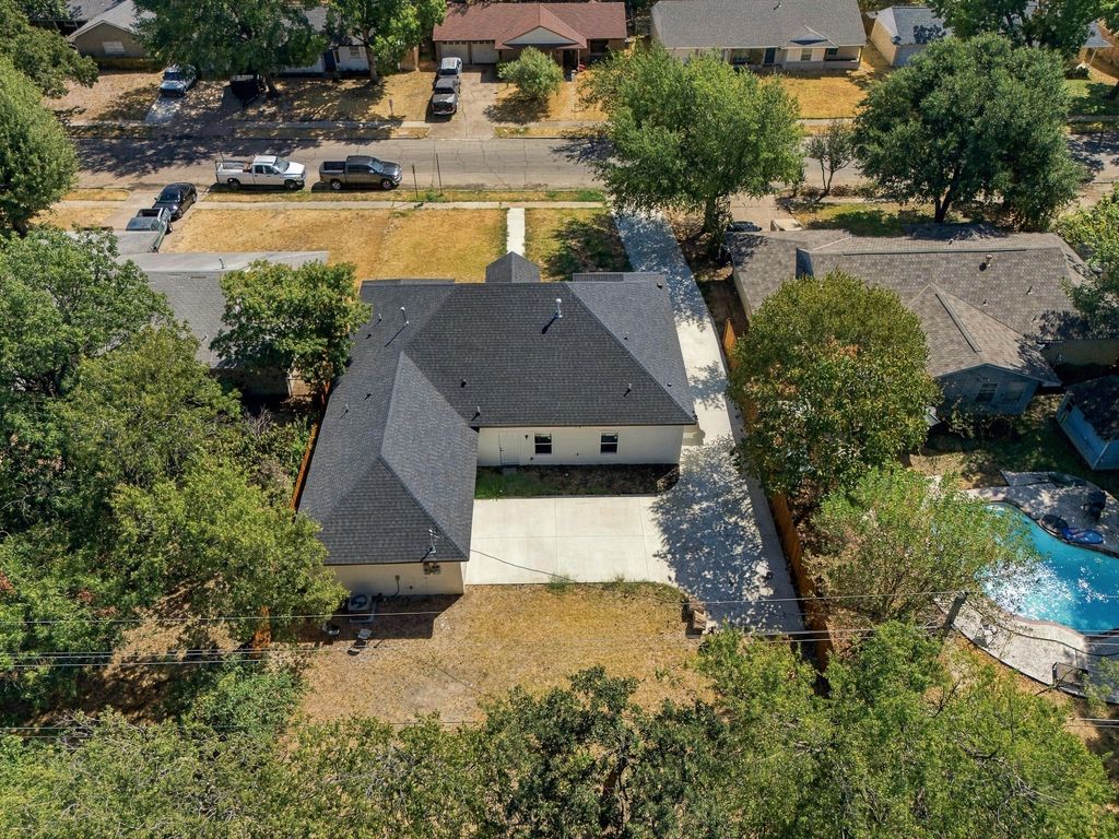 507 Staffordshire Drive, Irving, TX 75061 — photo 4