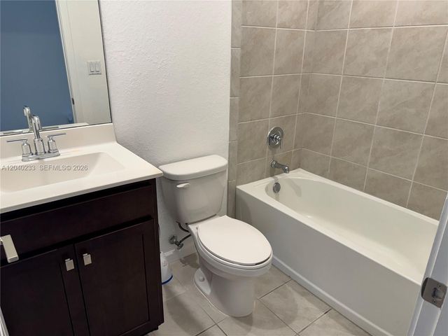1019 SE 24th Terrace, Homestead, FL 33035