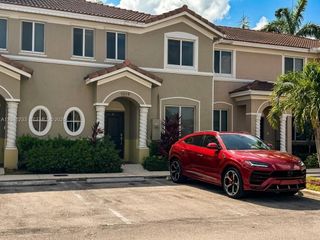 1019 SE 24th Terrace, Homestead, FL 33035