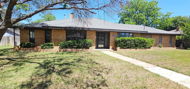 2550 Meadow lake Drive, Abilene, TX 79606