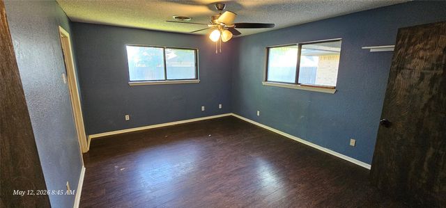 2550 Meadow lake Drive, Abilene, TX 79606