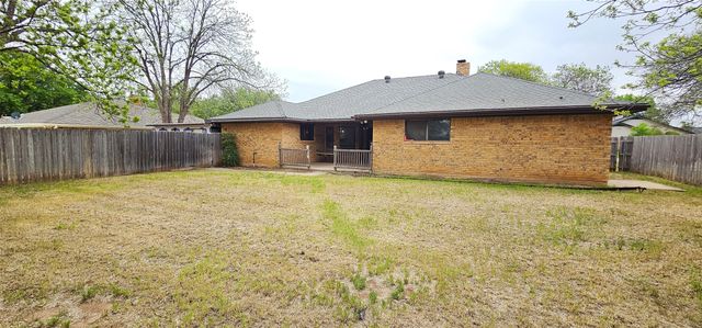 2550 Meadow lake Drive, Abilene, TX 79606