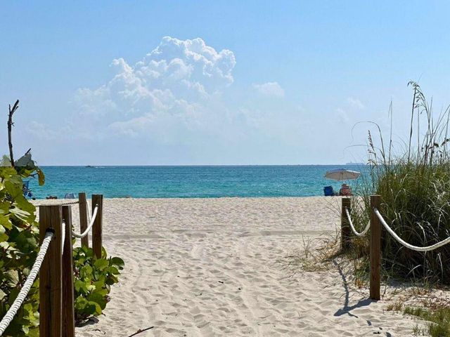 5401 Collins Avenue 1516, Miami Beach, FL 33140