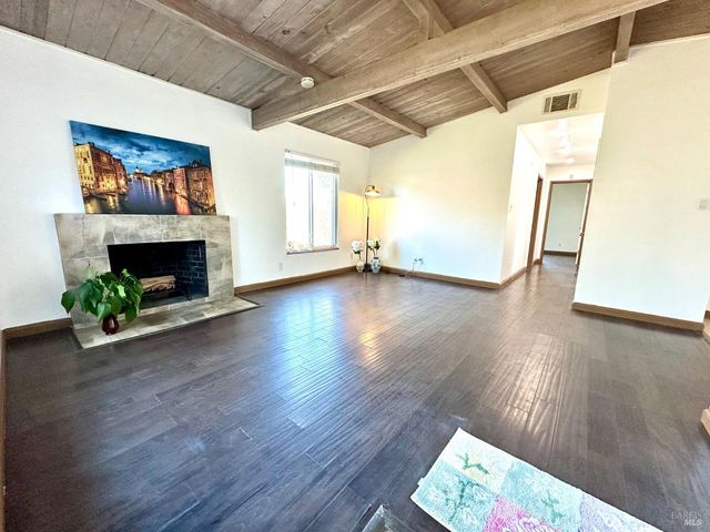 1111 Marionola Way, Pinole, CA 94564