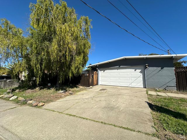 1111 Marionola Way, Pinole, CA 94564
