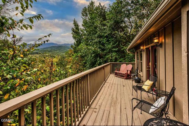 3607 Birdie Lane, Gatlinburg, TN 37738