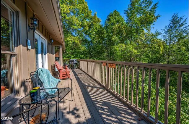 3607 Birdie Lane, Gatlinburg, TN 37738