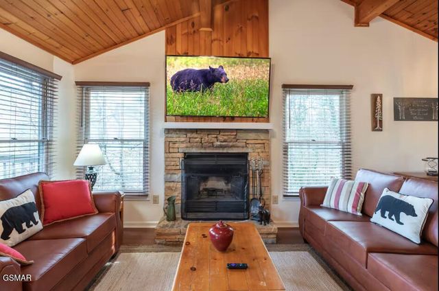 3607 Birdie Lane, Gatlinburg, TN 37738