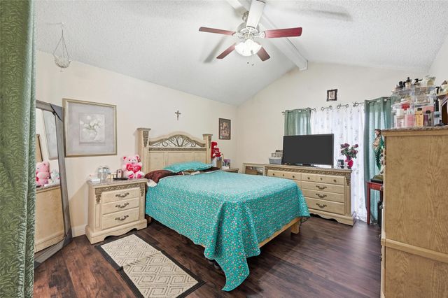 201 Lone Pine Court, Fort Worth, TX 76108