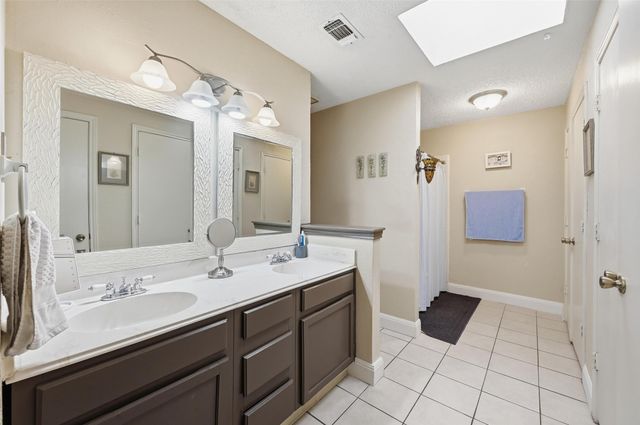 201 Lone Pine Court, Fort Worth, TX 76108