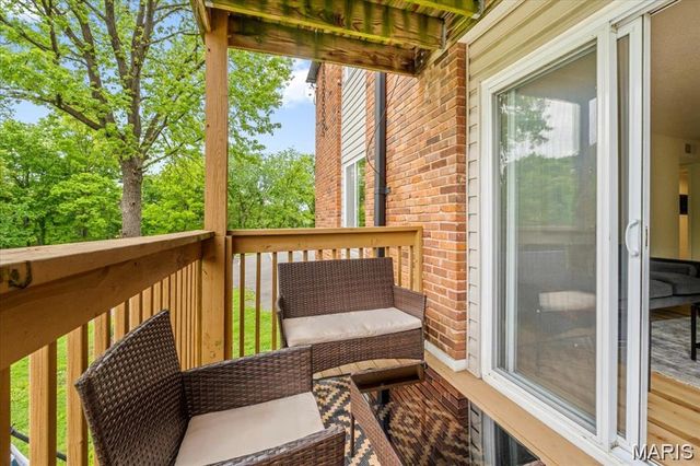 2745 Westphalia Court C, St Louis, MO 63129