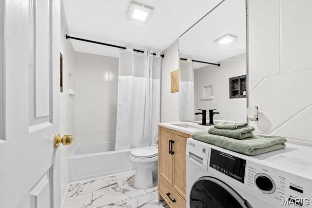 2745 Westphalia Court C, St Louis, MO 63129