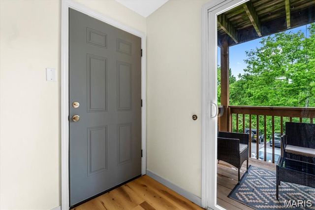 2745 Westphalia Court C, St Louis, MO 63129